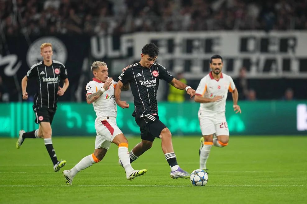 Eintracht Frankfurt vs Galatasaray (02:00 &#8211; 19/09) | Xem lại trận đấu