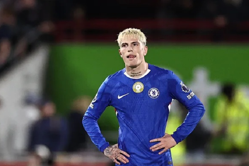 Carragher bức xúc với thái độ của Garnacho tại Chelsea